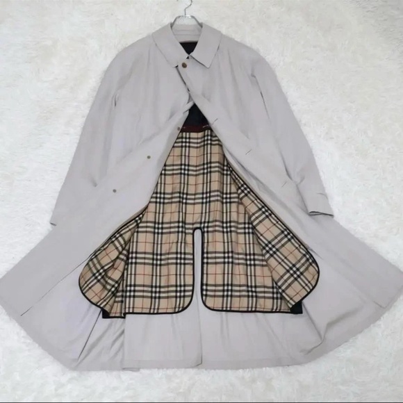 Burberry Beige Stand Collar Coat with Nova Check Liner - Picture 1 of 9